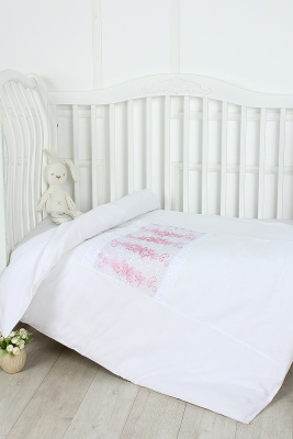 Пододеяльник белый с шитьем на выписку ПОД-ВЫШ розовый